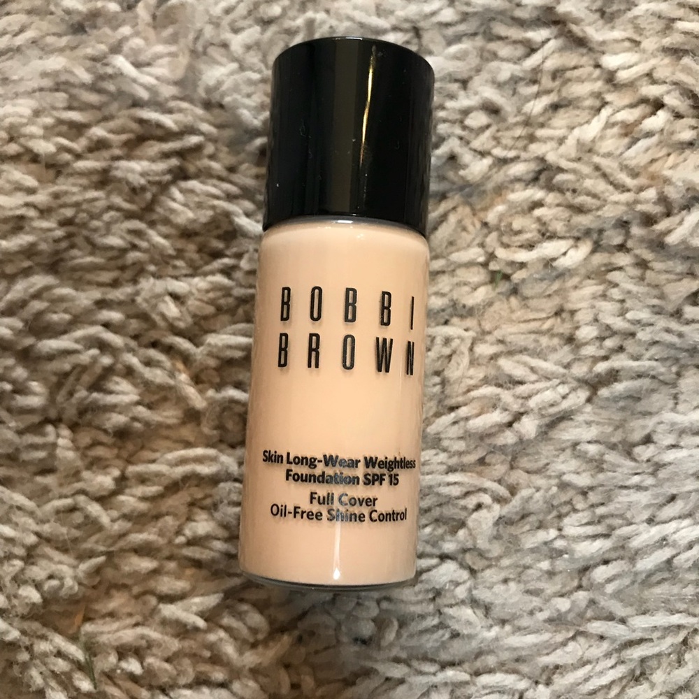 Bobbi Brown Foundation-Deluxe Sample Size